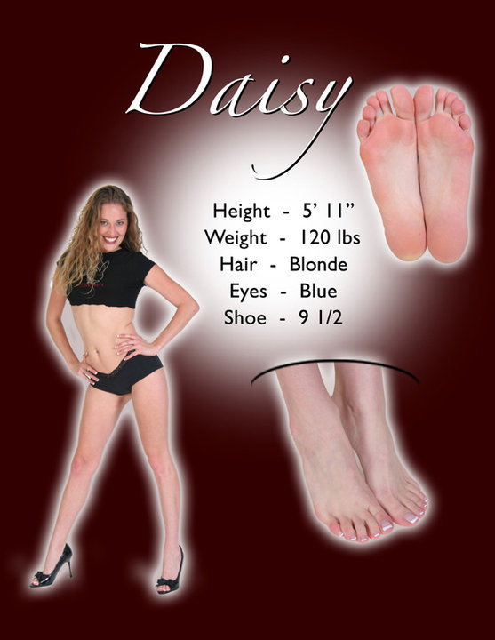Daisy feet worship