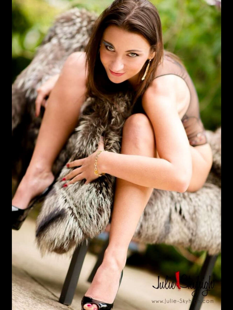 Julie skyhigh fur coat image