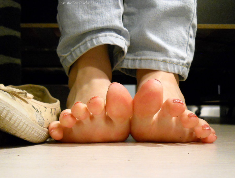 Sloppy toes popping