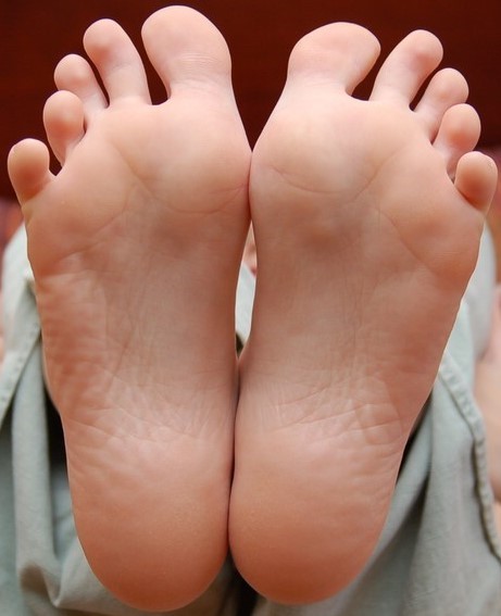Addie Juniper Feet