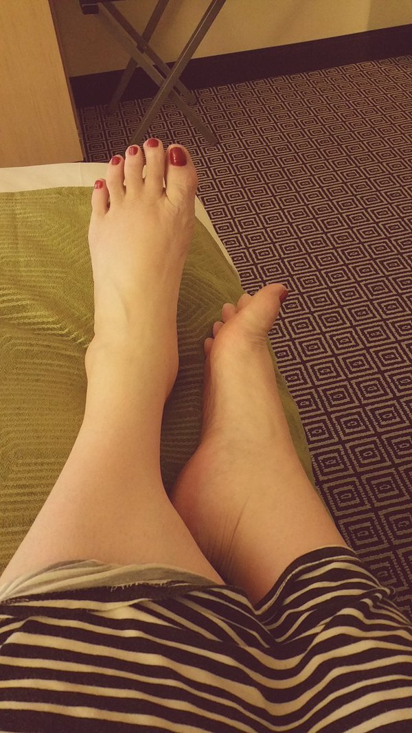 Amazon Amanda Feet