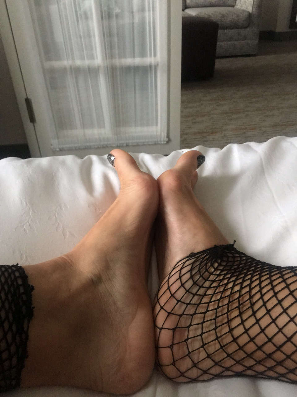 Amazon Saharra Feet