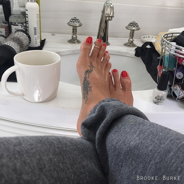 Brooke Burke Never Disappointing Toering Feet