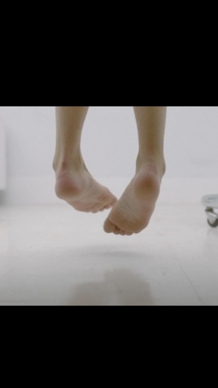 Eliza Taylor Soles Feet