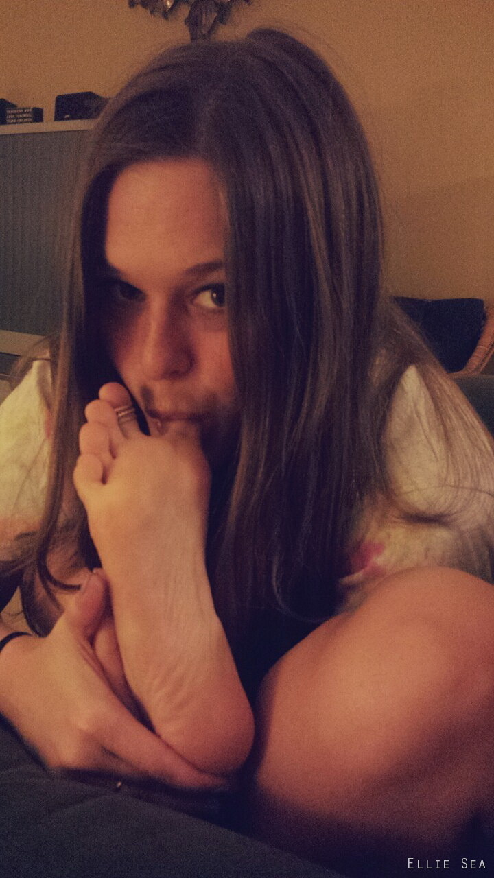 Omegle feet licking
