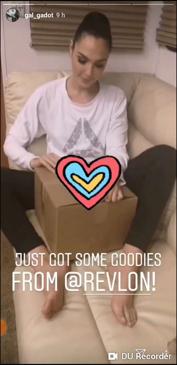 Gal Gadots Big Sexy On Her Instagram Story Fee