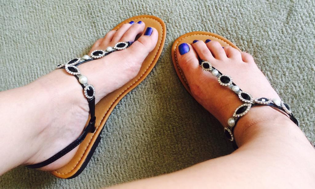 Hazel Allure Feet
