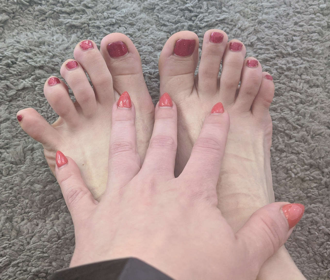 Isobel Devi Feet