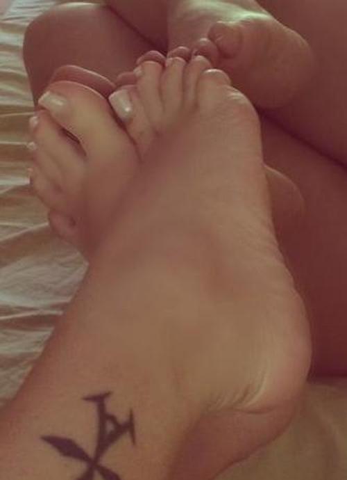 Jennifer Aboul Feet