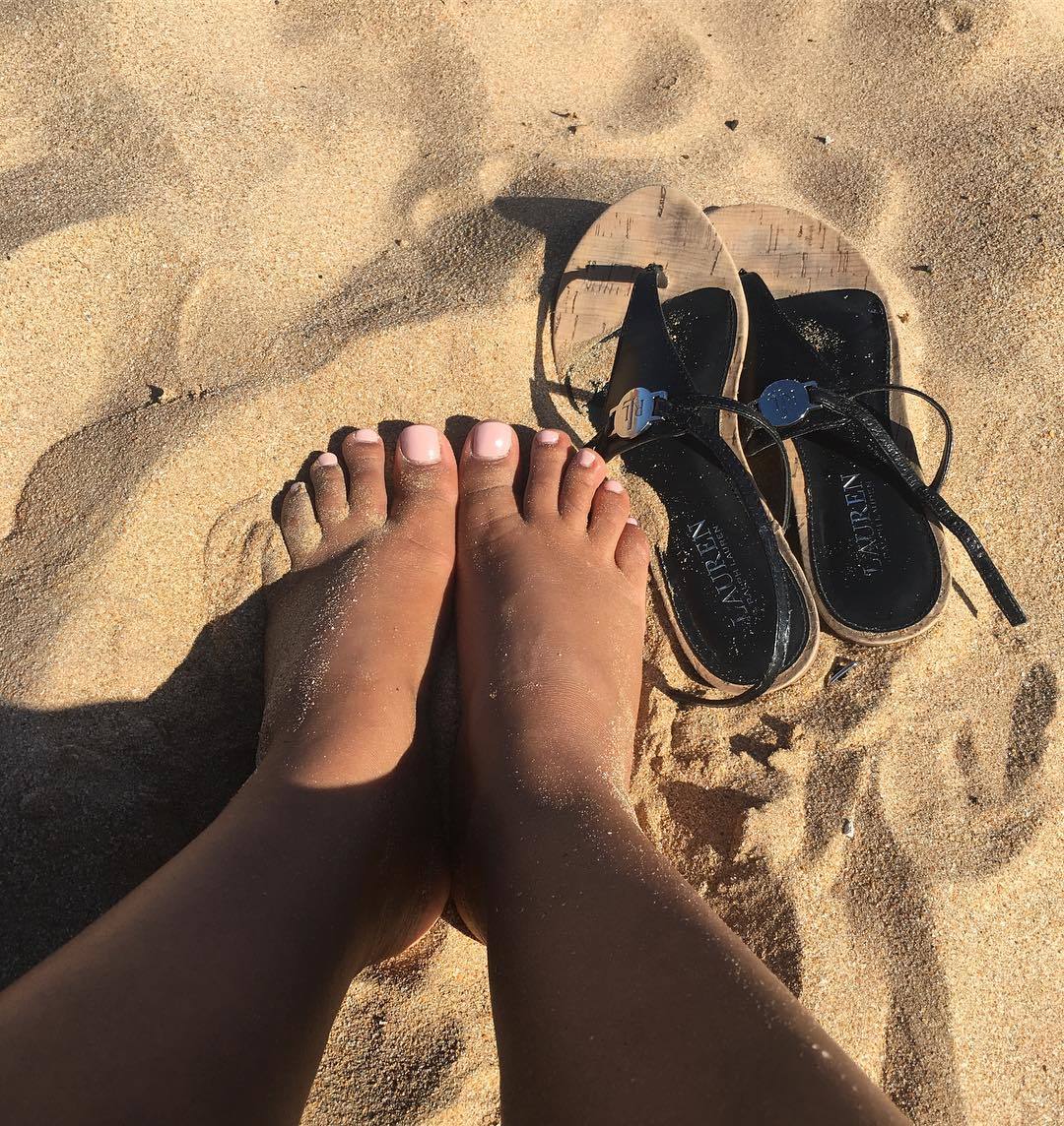 Kesha Ortega Feet (24 photos) - feet.wiki