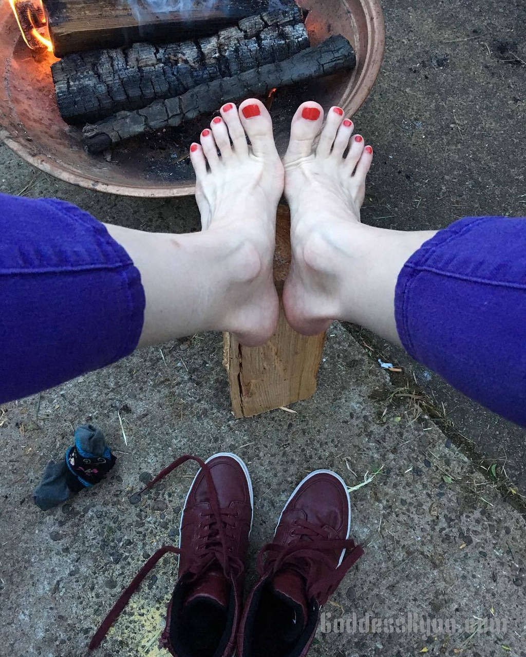 Kyaa Chimera Feet