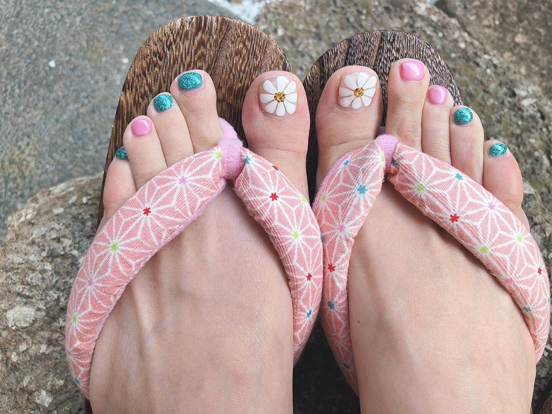 Minami Natsuki Feet