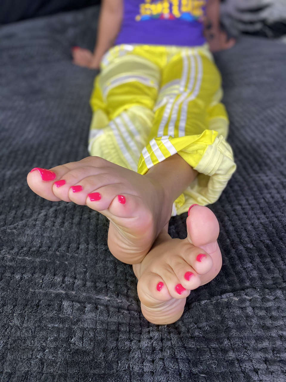 Minnie Feet