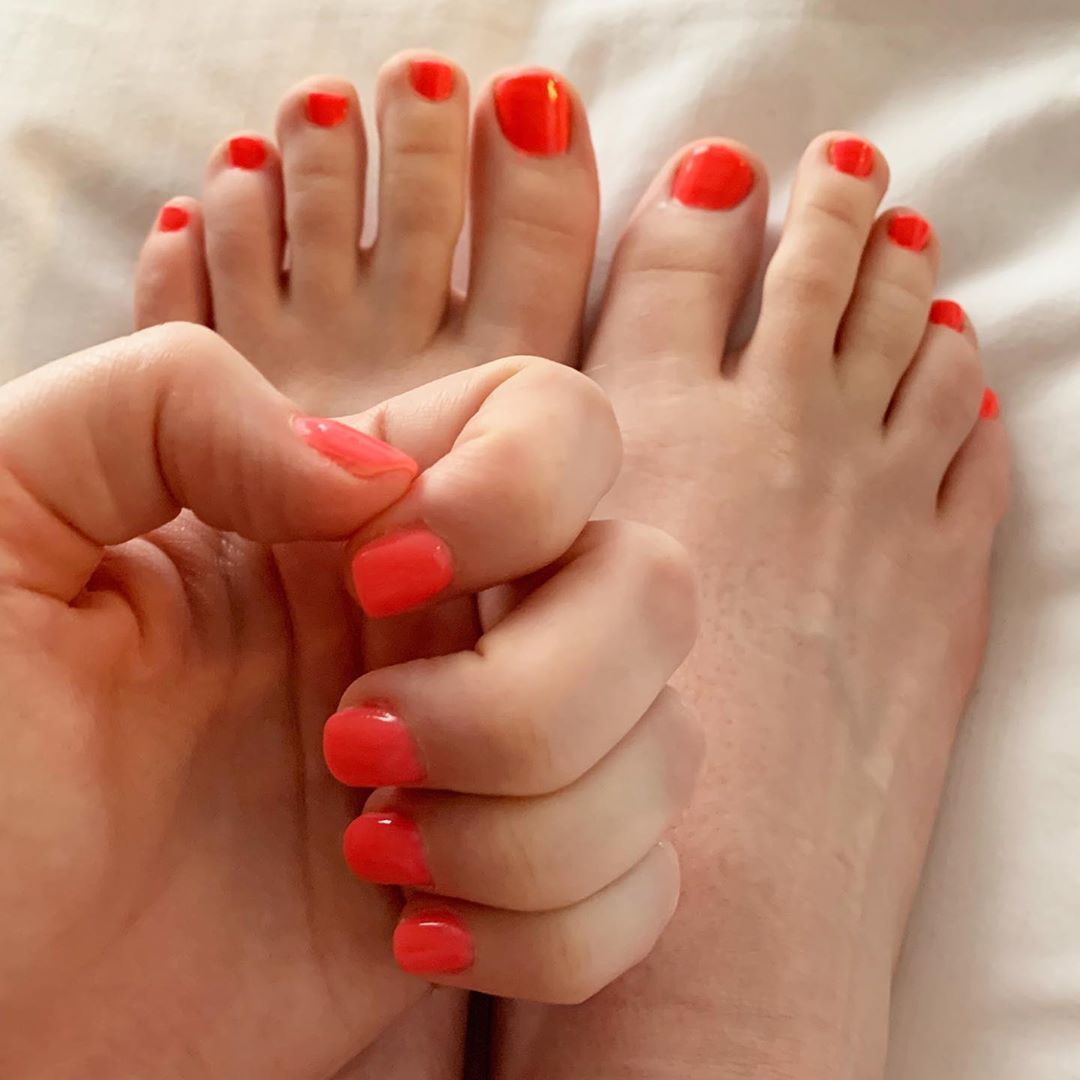 Scarlett Lush Feet