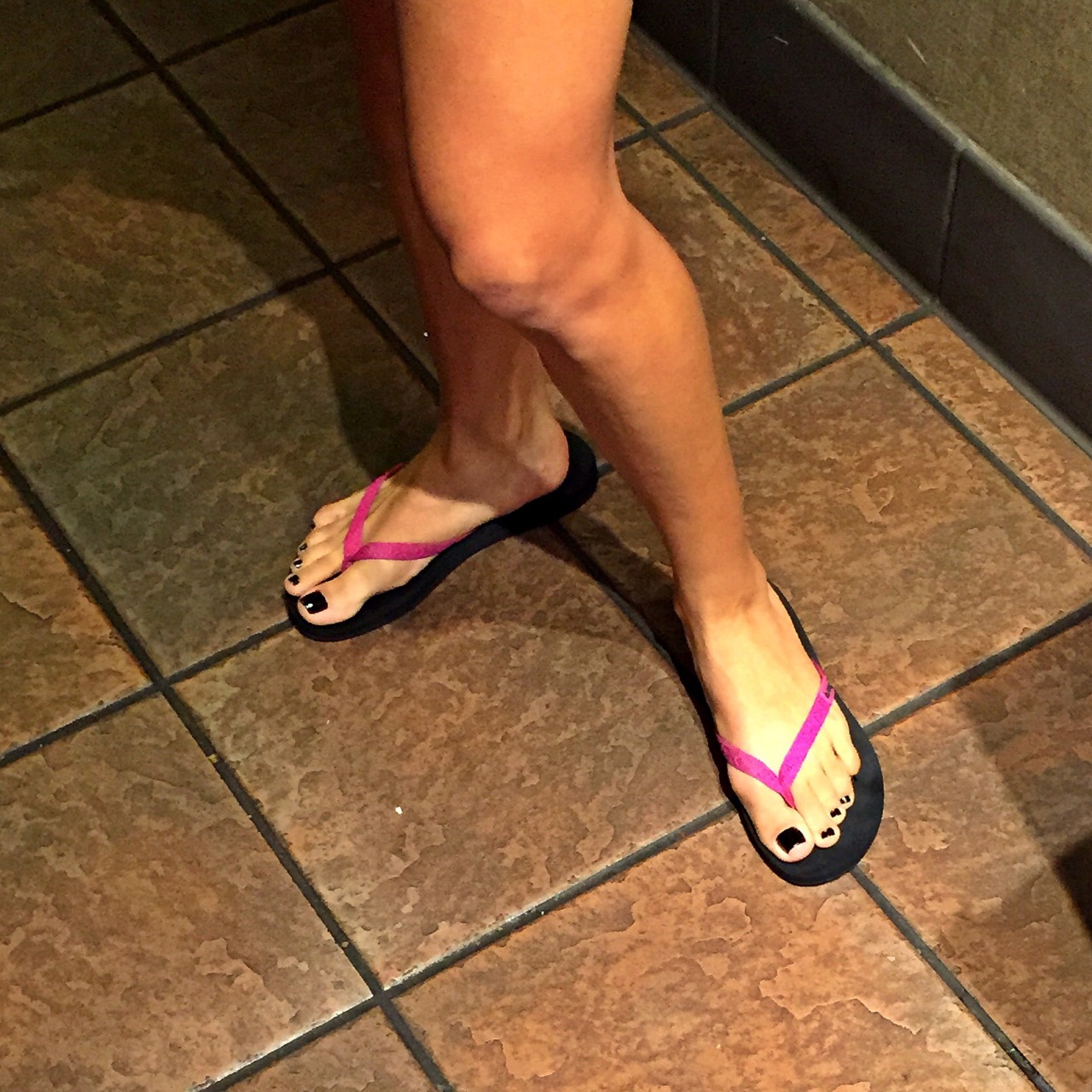 Toeman969 Sexy Latinas Face Body And Pretty Feet