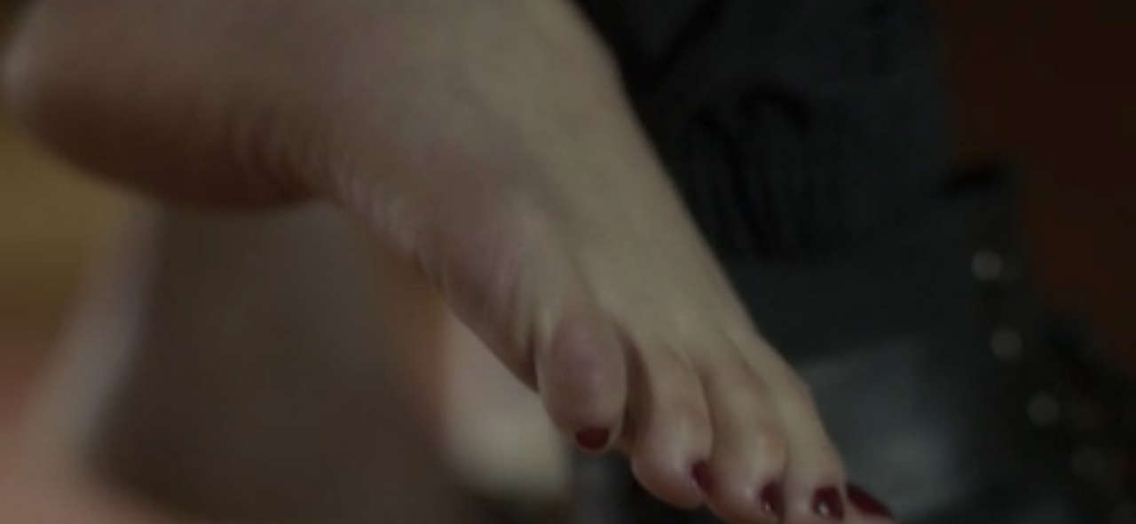 Cyrine Abdelnour Feet