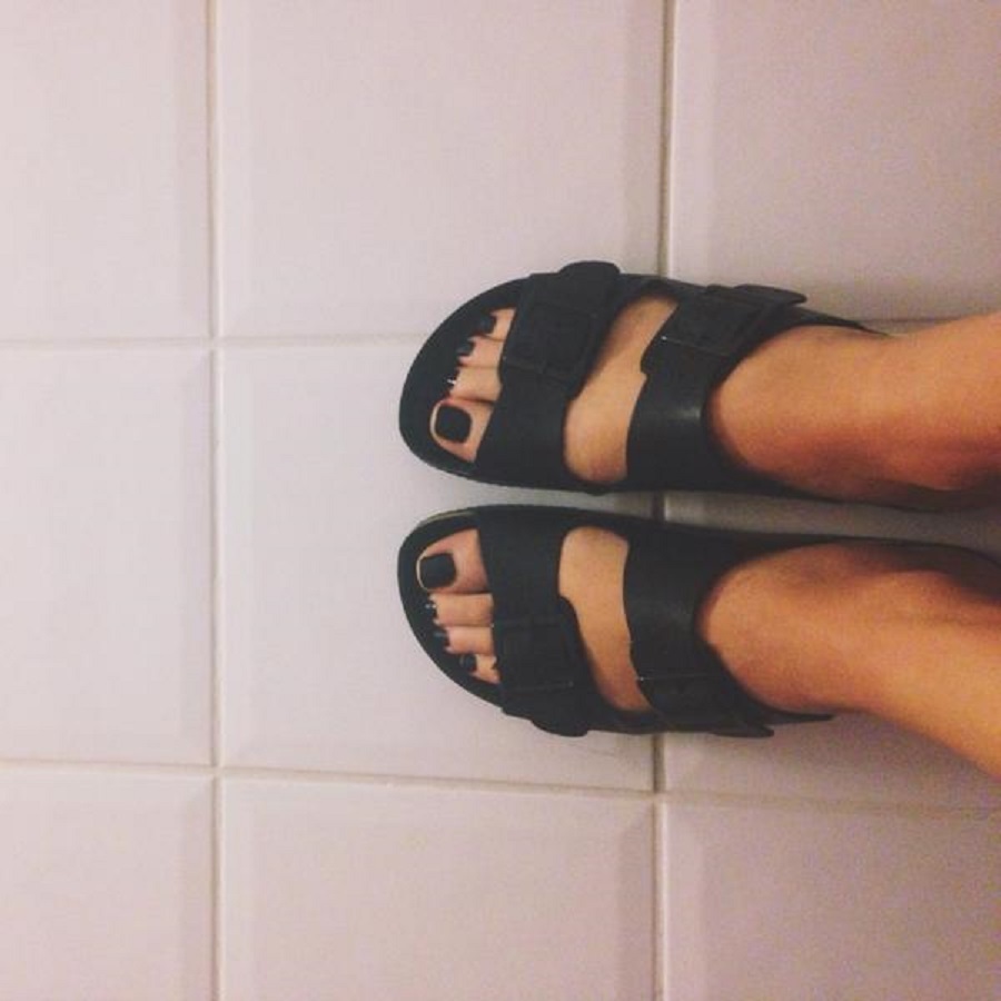 Daniella Moyles Feet