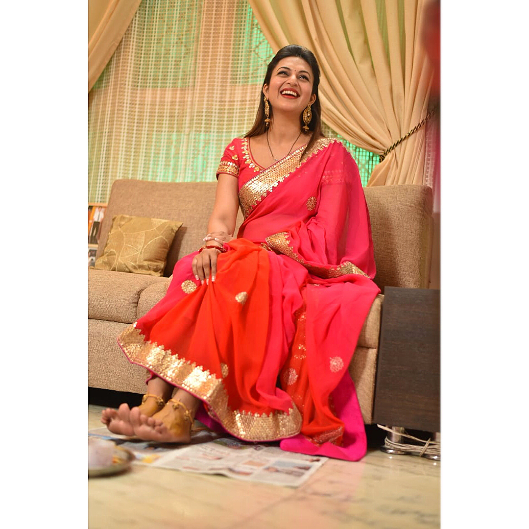 Divyanka Tripathi Feet