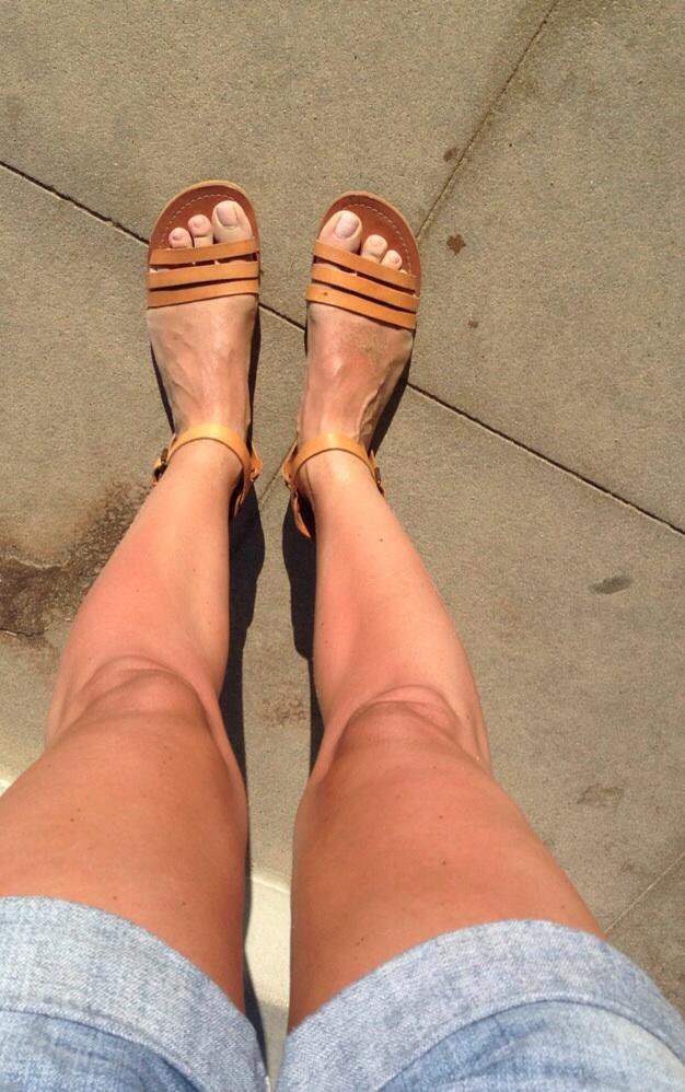 Jenifer Golden Feet