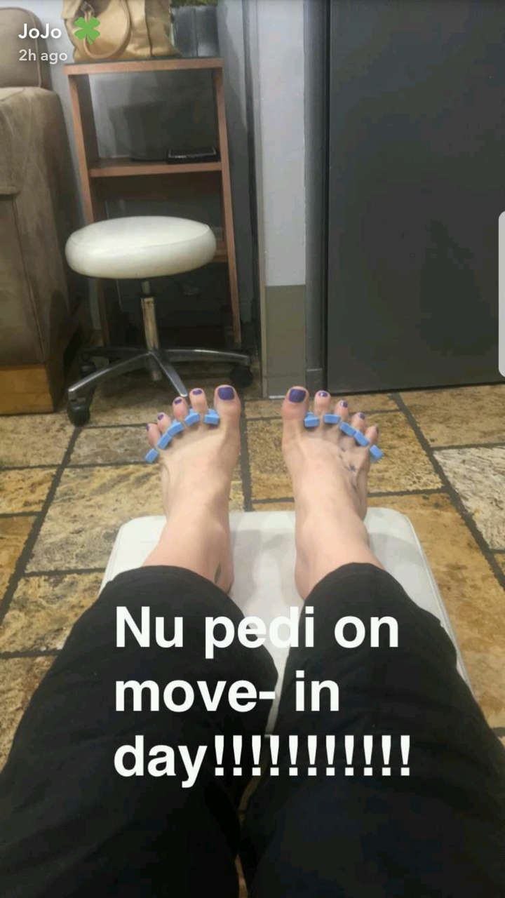 Jojo Feet