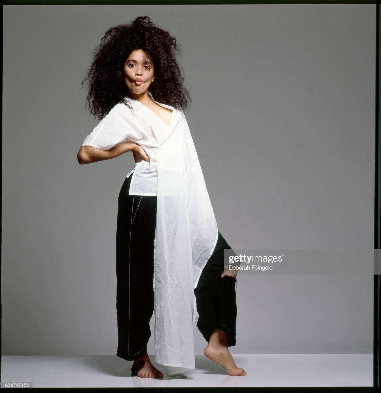 Lisa Bonet Feet (97 photos) - feet.wiki