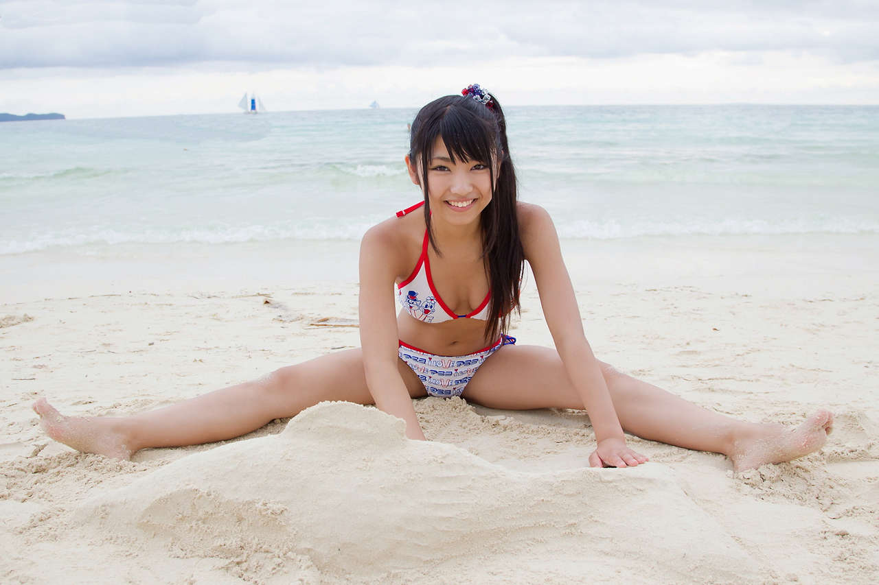 https://feet.wiki/wp-content/uploads/2021/07/rina-nagai-feet-photos-064.jpg