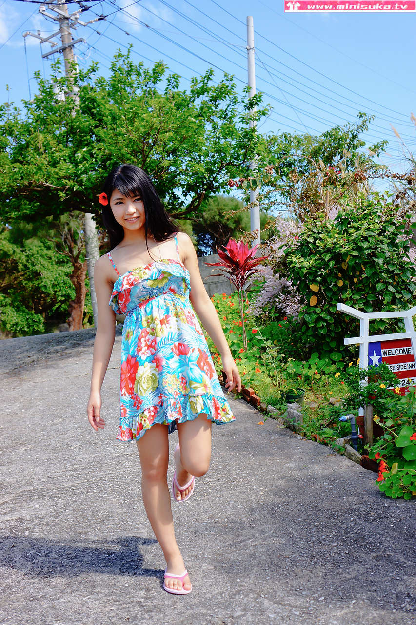 https://feet.wiki/wp-content/uploads/2021/07/rina-nagai-feet-photos-071.jpg