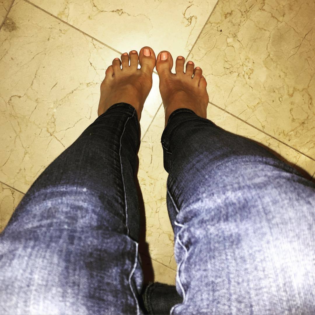 Adrianna Costa Feet