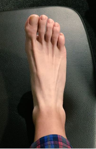 Anabel Medina Garrigues Feet