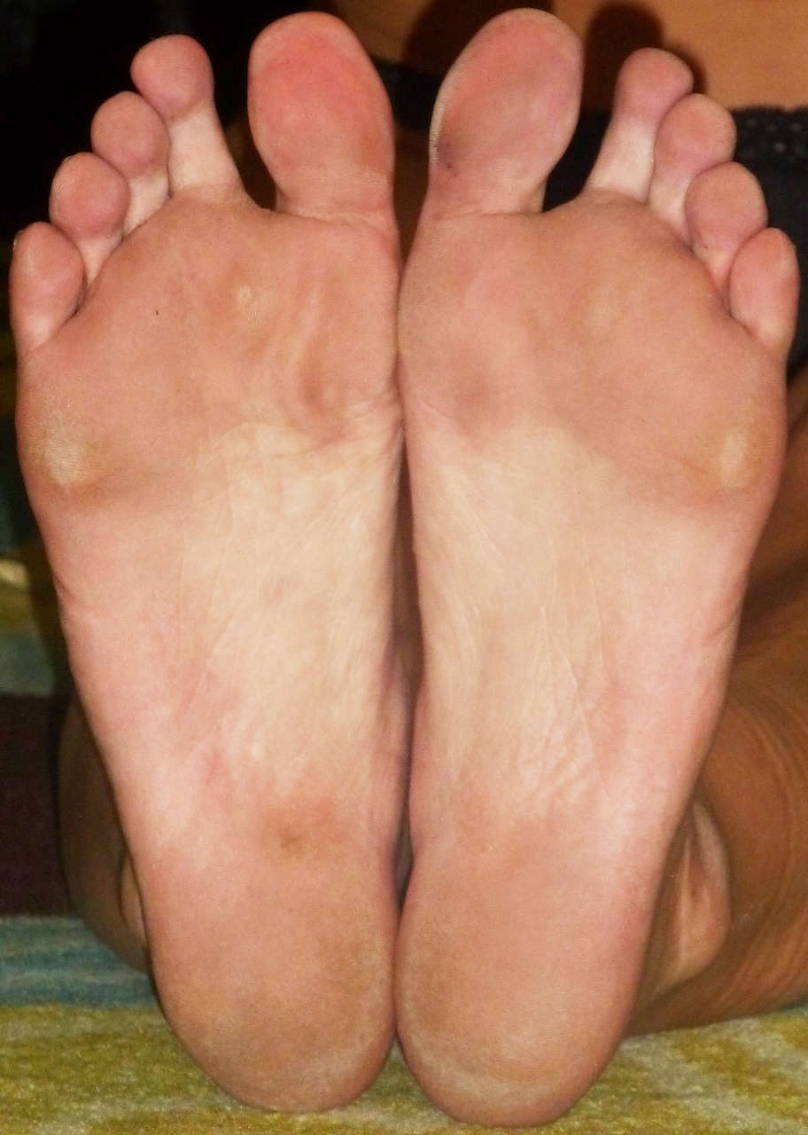 Autumn Bodell Feet