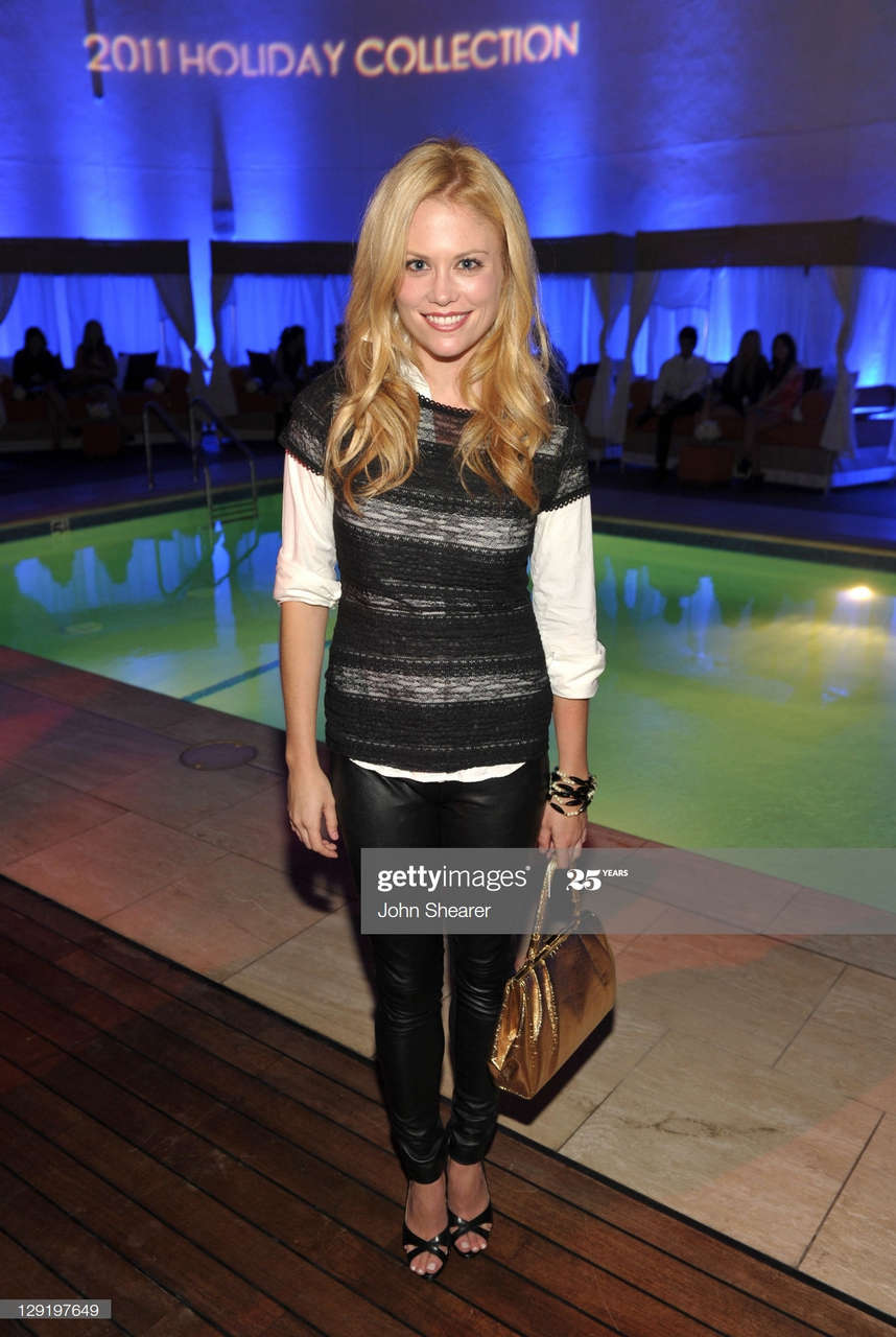 Claire Coffee Feet