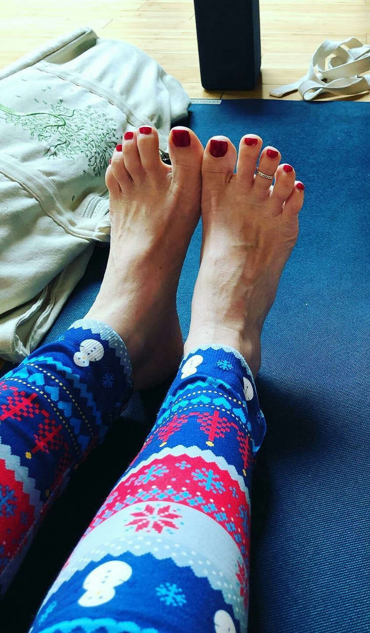 Cynthia Rube Feet