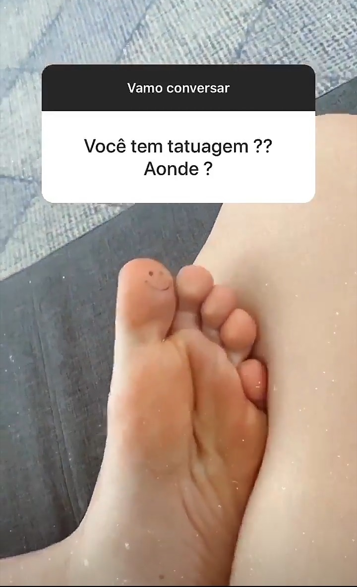 Fernanda Schneider Feet