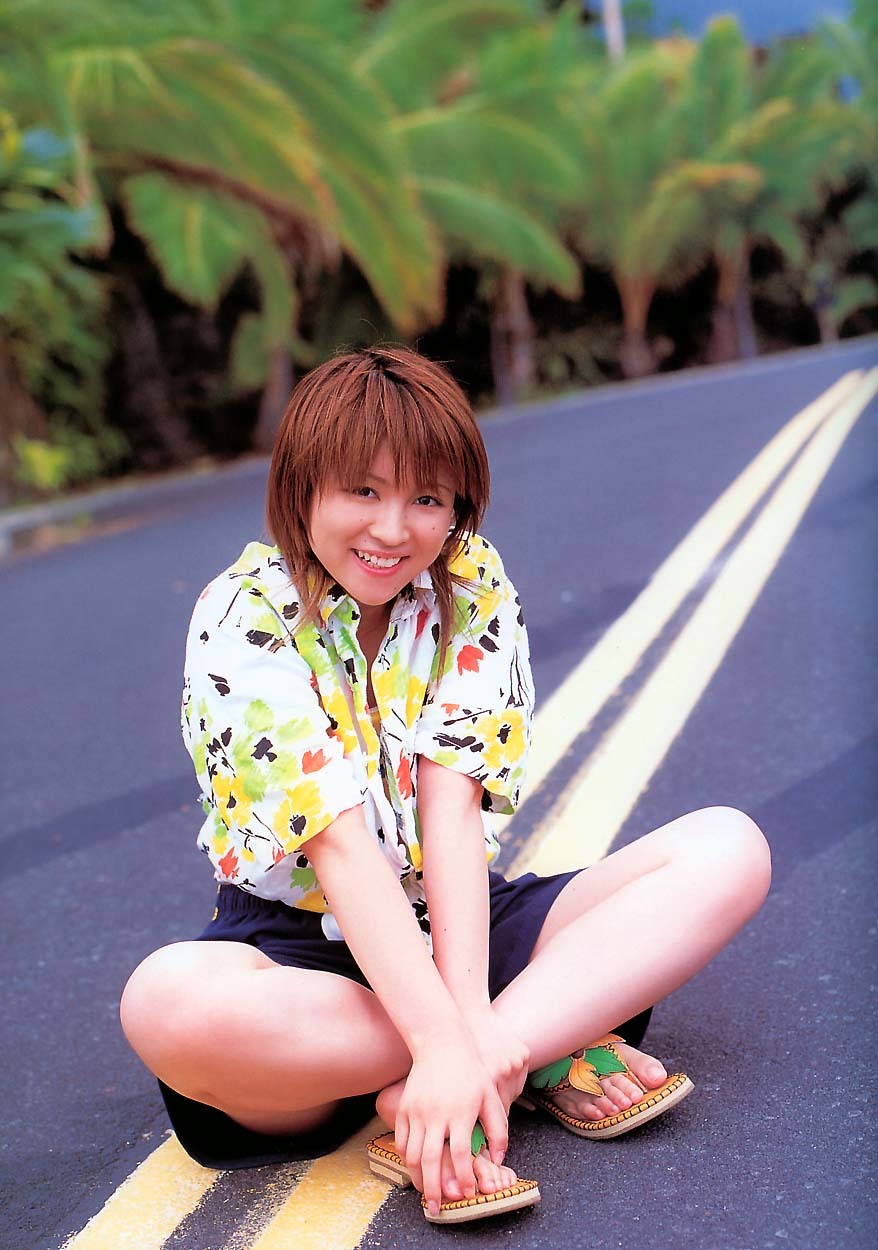 Hitomi Yoshizawa Feet