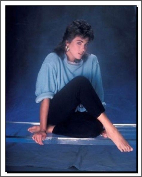 Laura Branigan Feet (12 photos) - feet.wiki