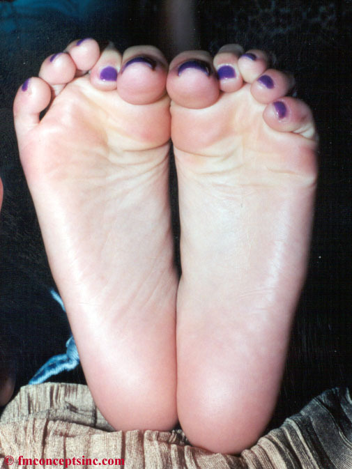 Linda Oneil Feet