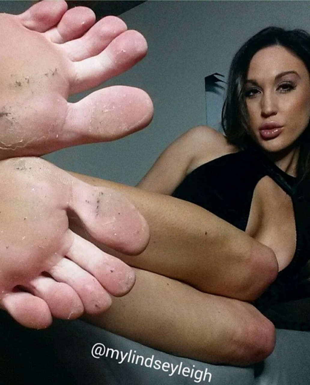 Lindsey Leigh Feet