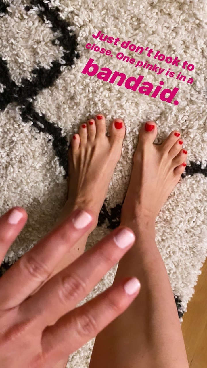 Livia Milano Feet