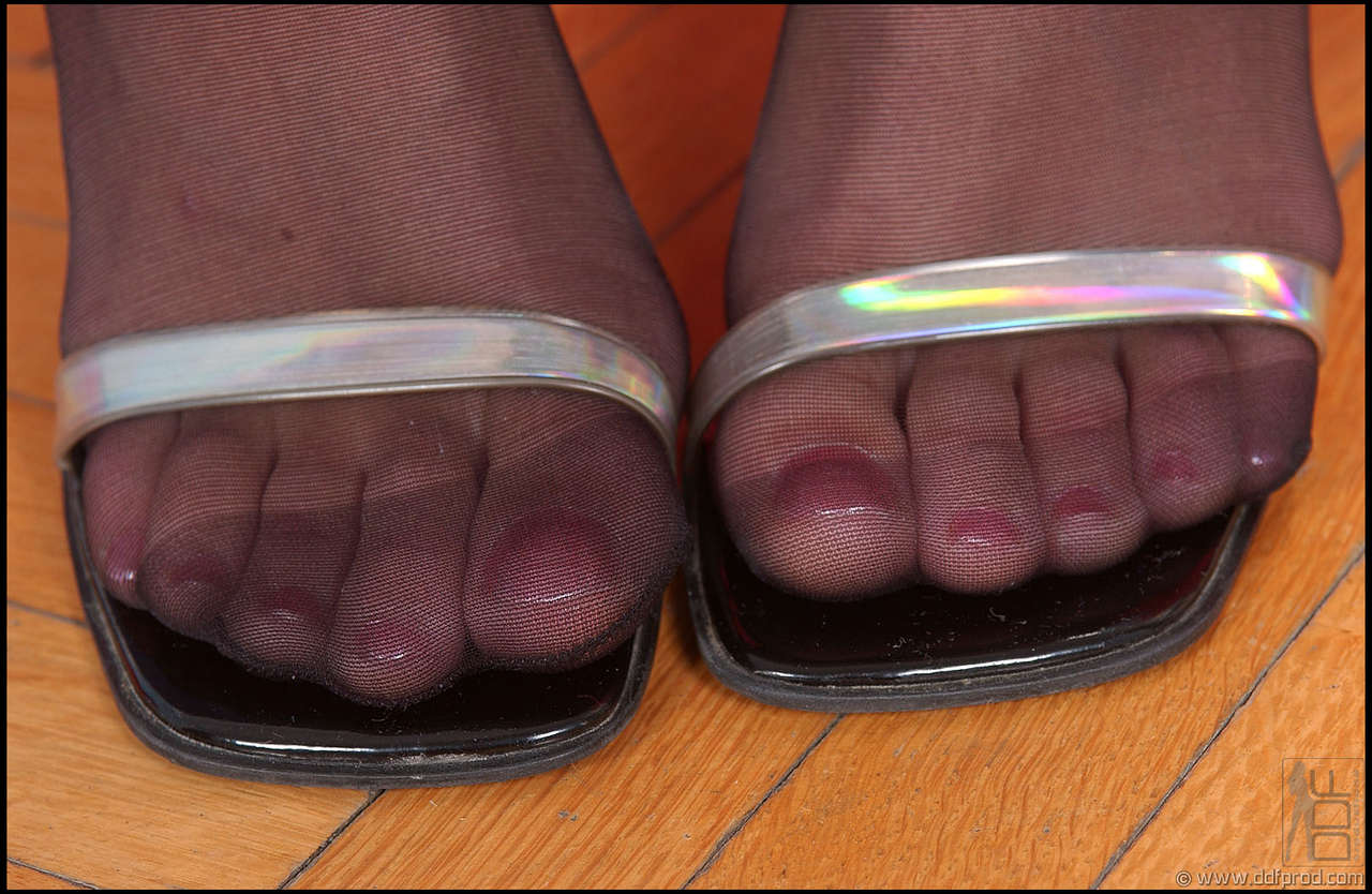Mia Stone Feet