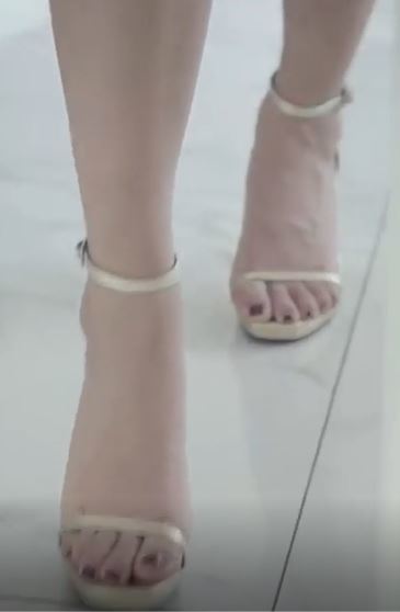 Xiaochen Wang Feet