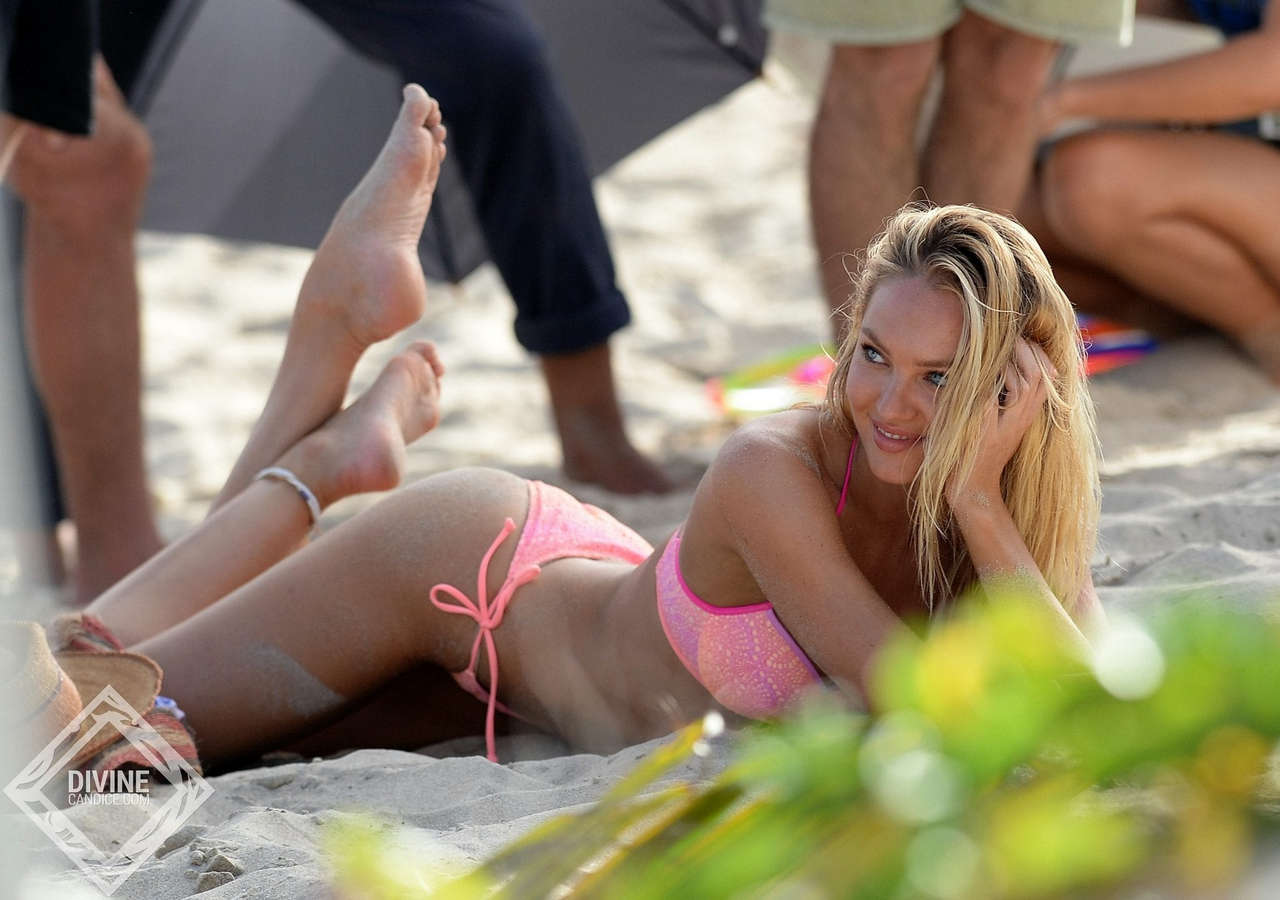 Candice Swanepoel Feet In The Pose