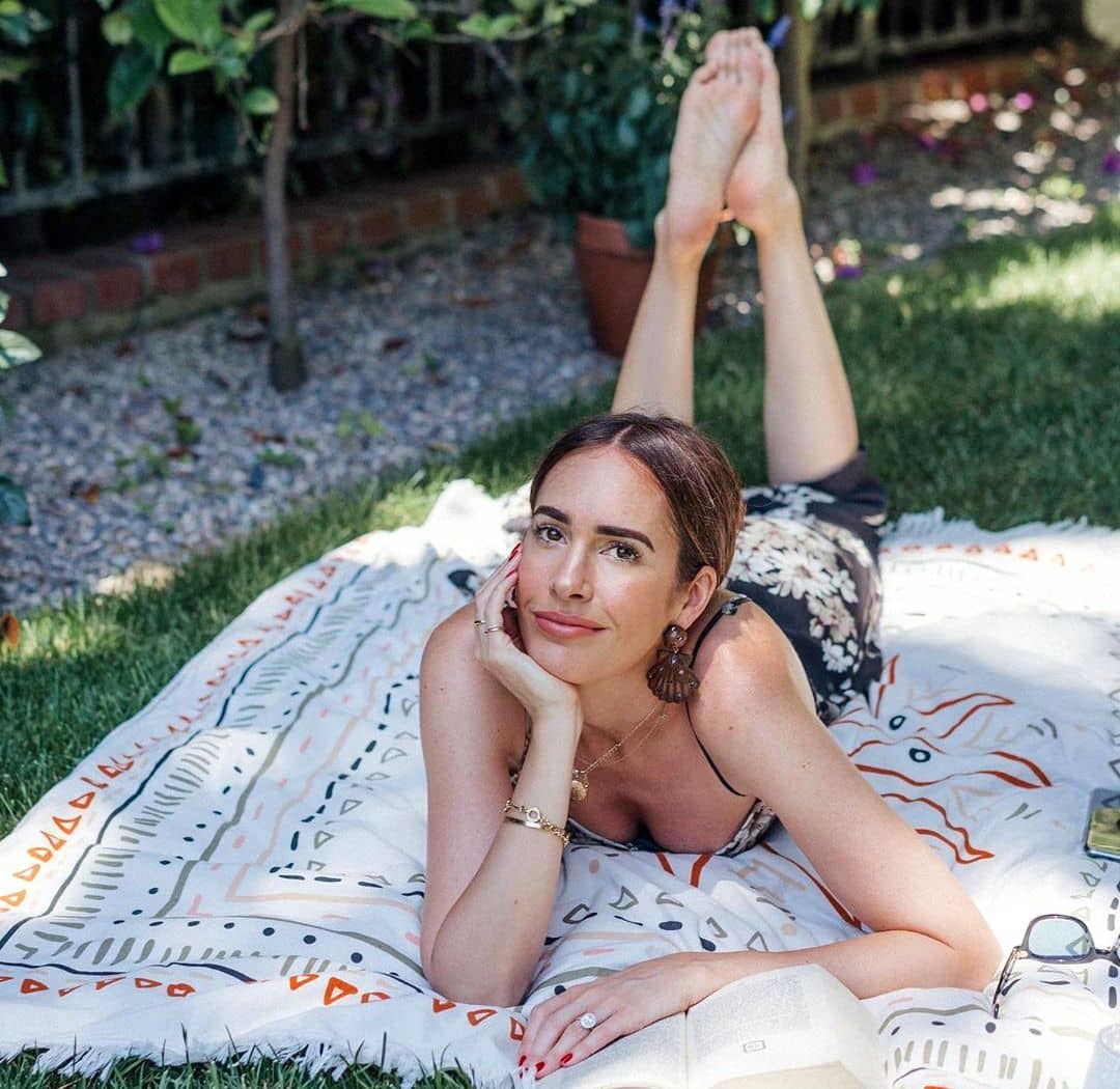 Louise Roe Feet In The Pose