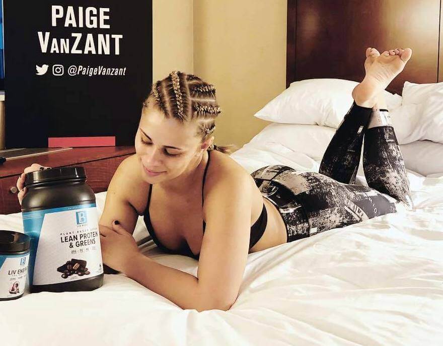 Paige Vanzant Feet In The Pos