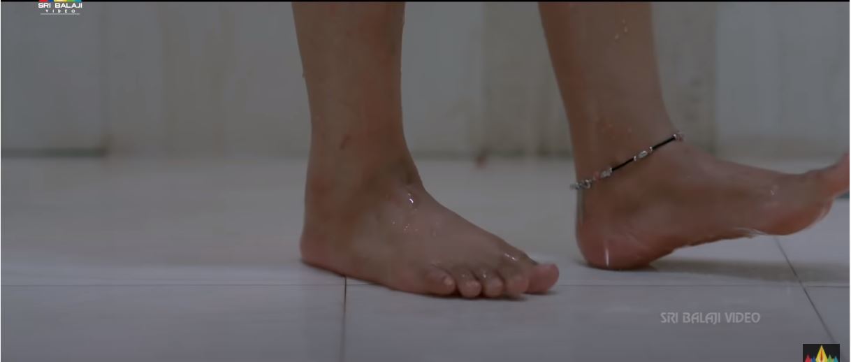 Anu Sithara Feet
