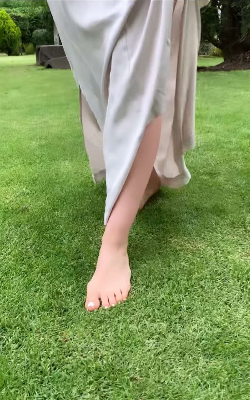 Ariadne Diaz Feet