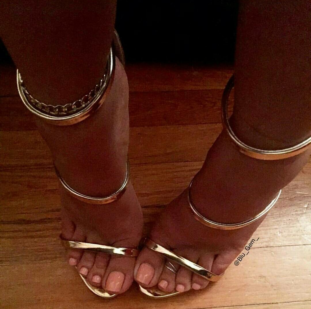 Blu Gem Feet