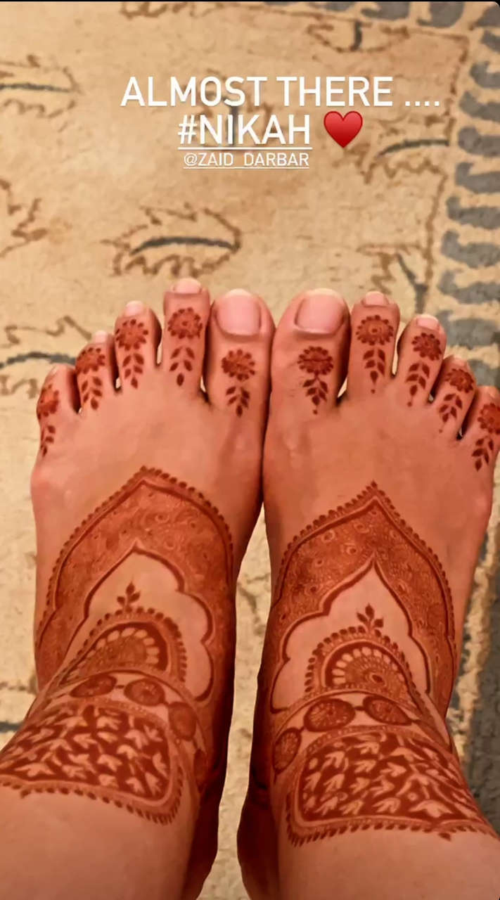 Gauhar Khan Feet