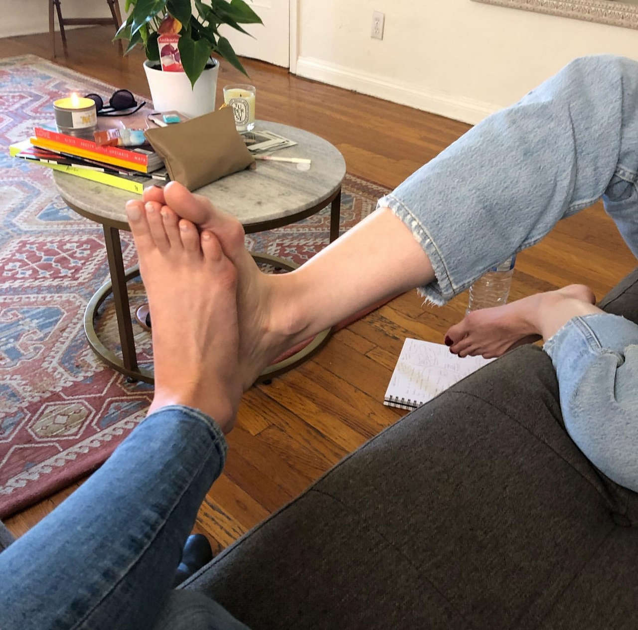 Lauren Lapkus Feet