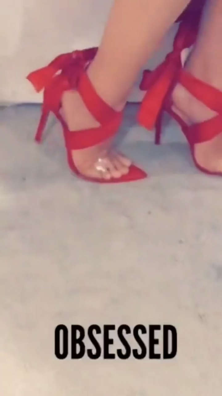 Mandy Takhar Feet