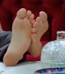 Melis Babadag Feet